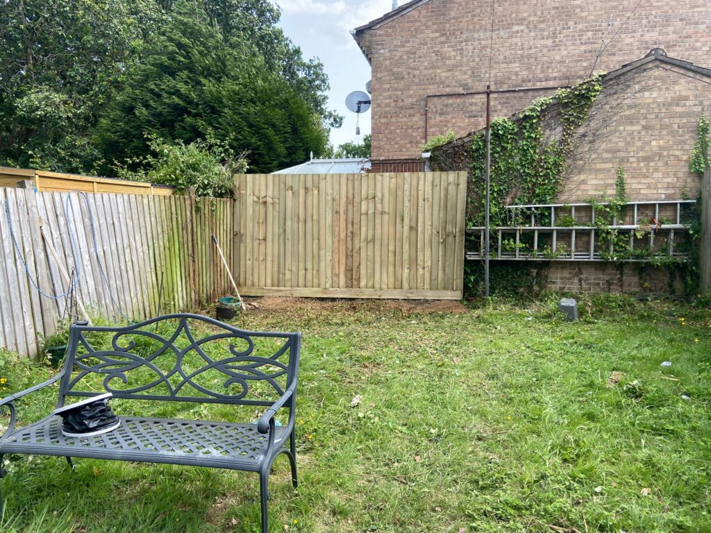 new garden fencing in Cwmbran