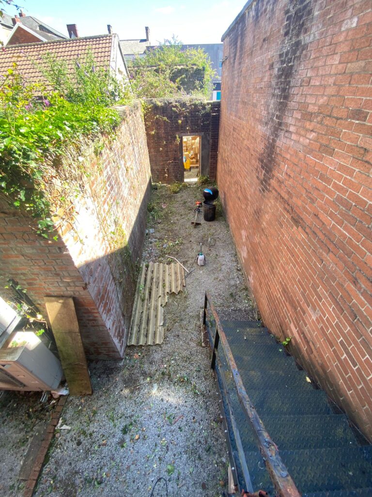 garden clearance Neath